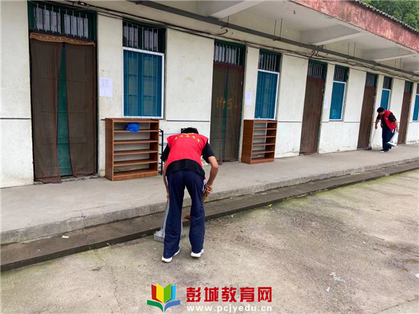 http://www.pcjyedu.cn/upload/2021-06-20/ba65de6956c70ba5a1fedf9be3ef61ff.jpg