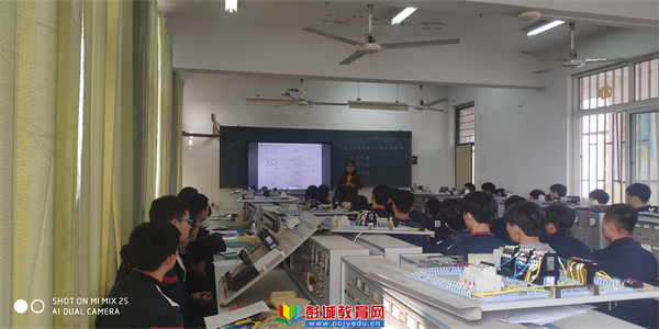 http://www.pcjyedu.cn/upload/2021-11-11/7ad1ee97d5c7f14bdec91a639db1edfa.jpg