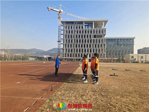 http://www.pcjyedu.cn/upload/2021-12-27/00ced6fedd83da5e940ad5610ddd7693.jpg