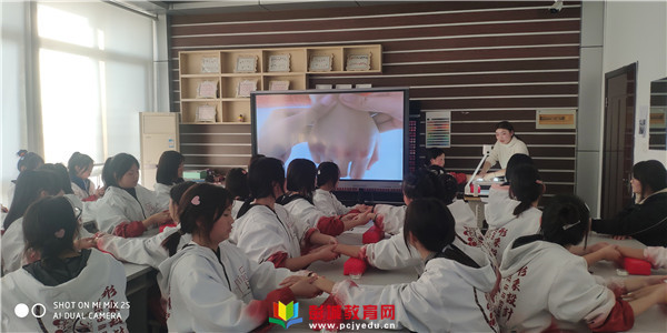 http://www.pcjyedu.cn/upload/2021-12-25/9c539b41d2afc7b1b90a6a4a7c6be6b2.jpg