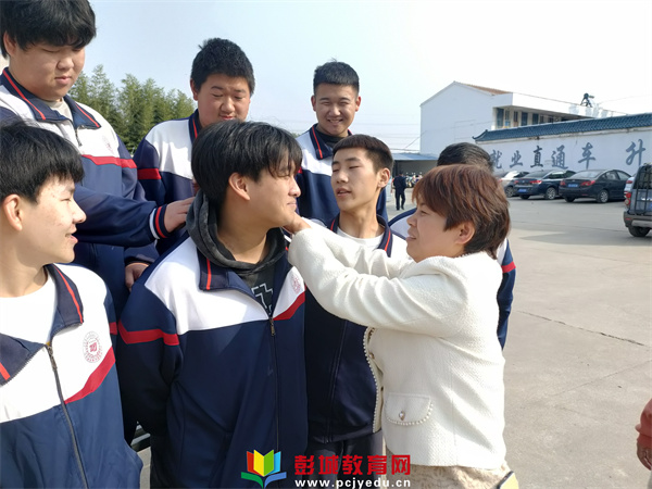 http://www.pcjyedu.cn/upload/2021-10-29/dcab124a8eaf577b1e35174e1306e399.jpg