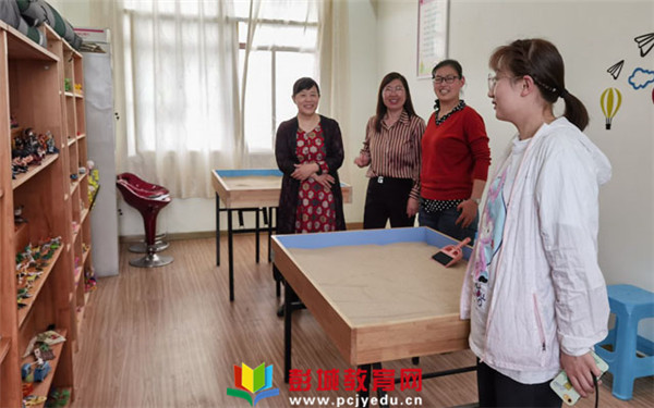 http://www.pcjyedu.cn/upload/2021-05-19/2ba24b5919f5c6d0e75aae36e036cd1d.jpg