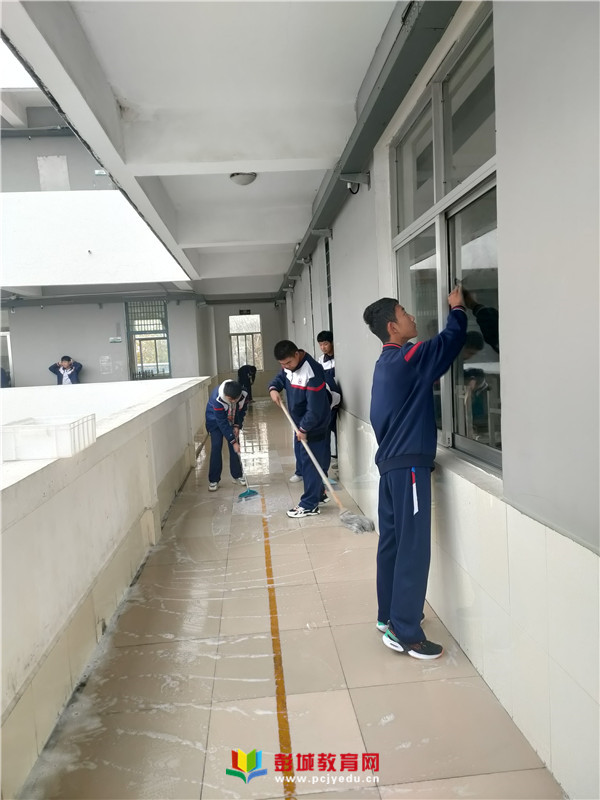 http://www.pcjyedu.cn/upload/2021-10-28/fcfcabd2e9ce4dea4aeecad1f1fcfa4e.jpg