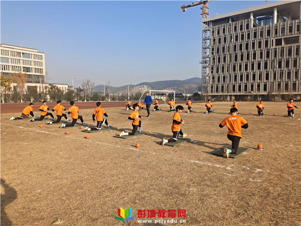 http://www.pcjyedu.cn/upload/2021-12-27/11d9ecc60512b610c29986d404bd224c.jpg