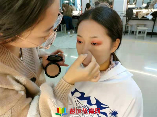 http://www.pcjyedu.cn/upload/2021-10-26/0796c8f258466dcbf7d75a89430eef74.jpg